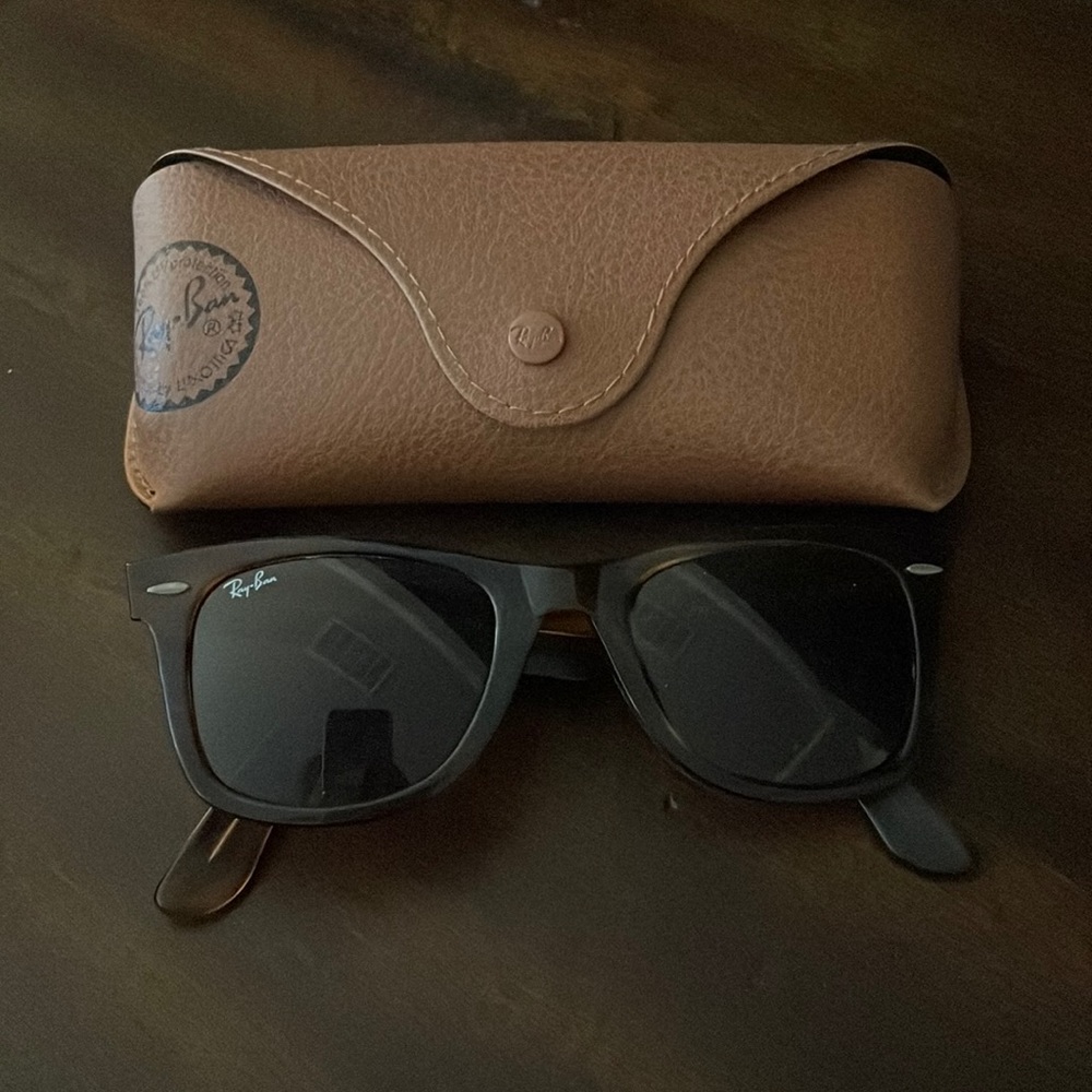 Ray Ban wayfarer sunglasses